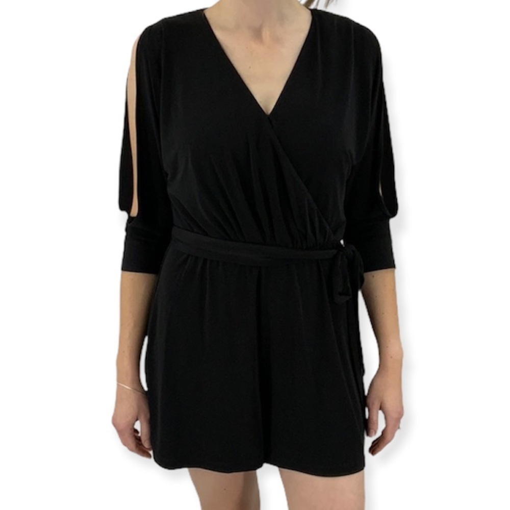 21 Calvin Klein Romper Bin B5